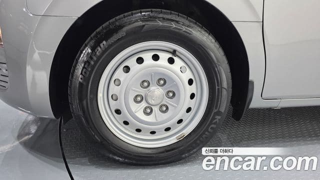 Hyundai Staria Smart, 2025 все фото