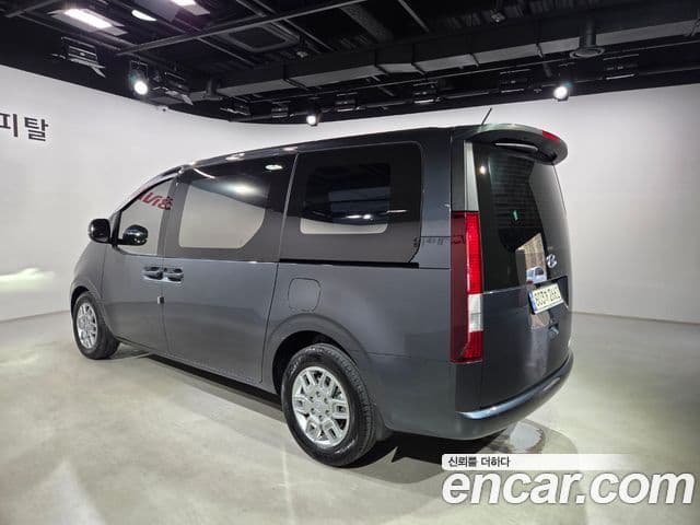 Hyundai Staria Modern, 2024 все фото