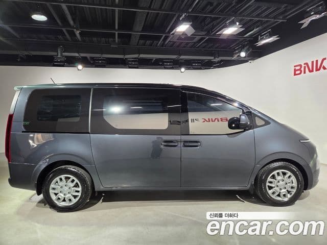Hyundai Staria Modern, 2024 9
