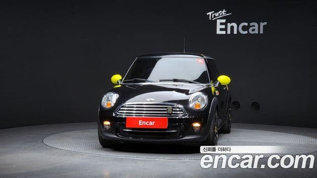 Mini Cooper Brick Lane Edition, 2013 3