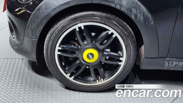 Mini Cooper Brick Lane Edition, 2013 все фото