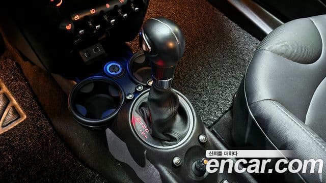 Mini Cooper Brick Lane Edition, 2013 9