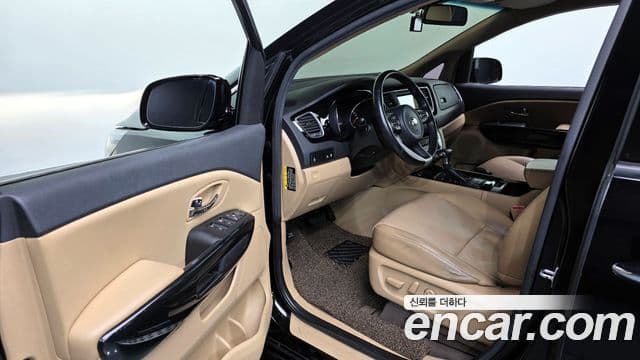 Kia All New Carnival Prestige High Roof, 2017 11