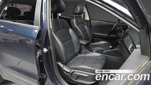 Kia Niro Noblesse, 2018 10