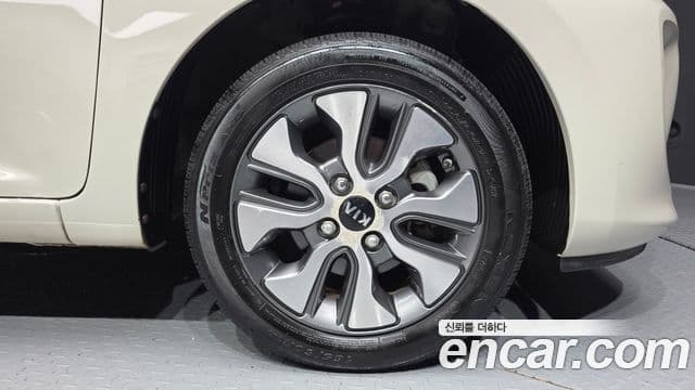 Kia The / новый New Morning Luxury, 2016 все фото