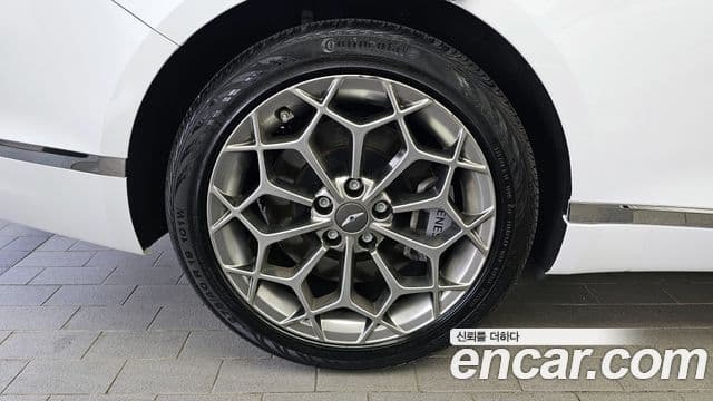 Genesis G80 (RG3) бензин 2.5 турбо AWD, 2023 все фото