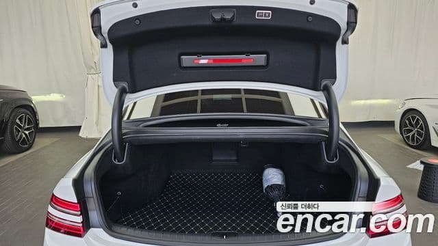 Genesis G80 (RG3) бензин 2.5 турбо AWD, 2023 20