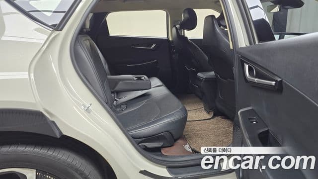 Kia EV6 Air, 2023 12