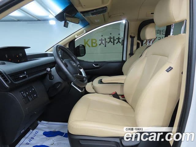 Hyundai Staria Modern, 2022 все фото