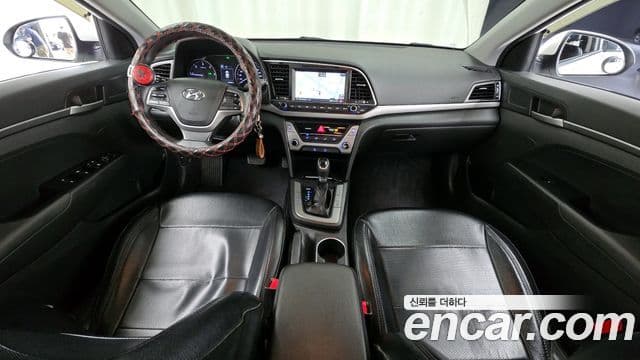 Hyundai Avante AD Style, 2018 7