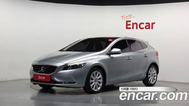 Volvo V40 2세대, 2016 1