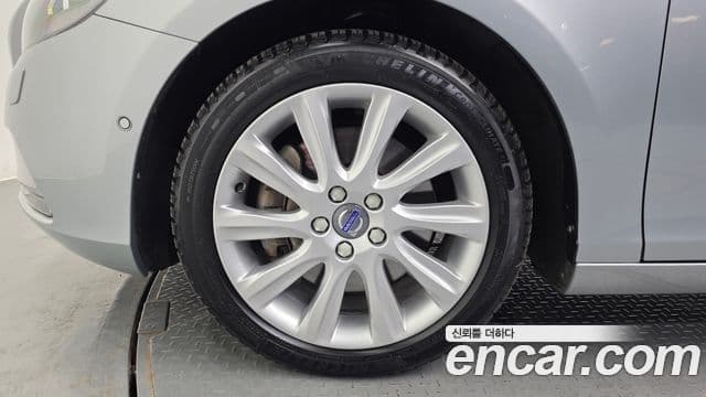 Volvo V40 2세대, 2016 все фото