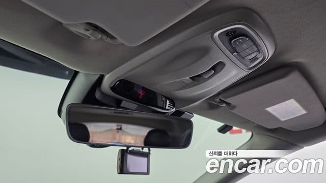 Volvo V40 2세대, 2016 17