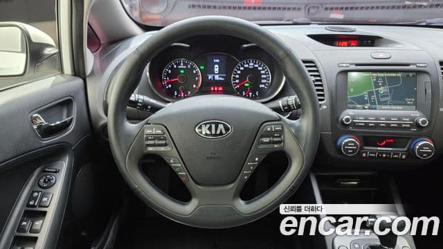 Kia K3 Prestige, 2015 13