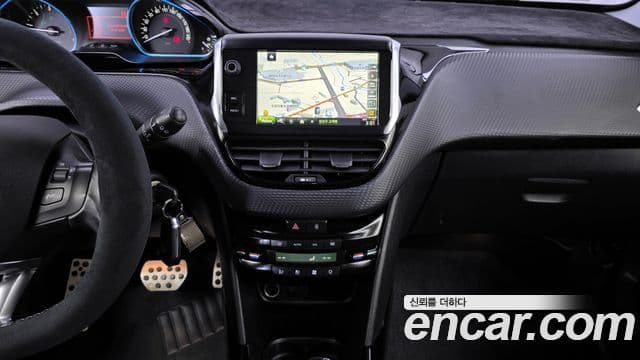 Peugeot 2008 1.6 BlueHDi Felline, 2016 14