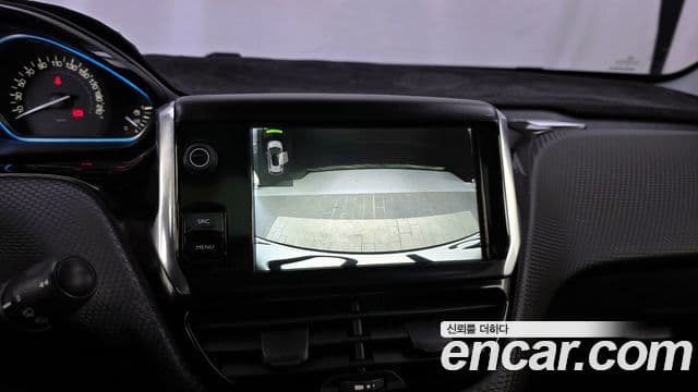 Peugeot 2008 1.6 BlueHDi Felline, 2016 15