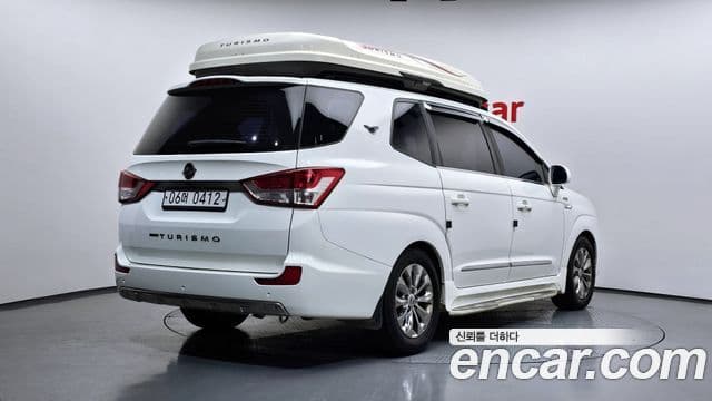 KG모빌리티(SsangYong) Korando 투리스모 4WD outdoor Edition 9인승, 2017 2