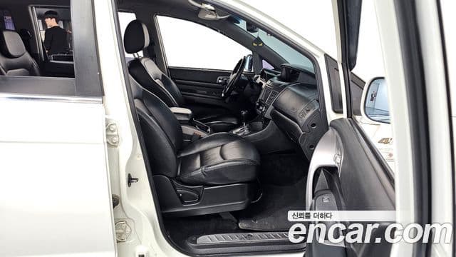 KG모빌리티(SsangYong) Korando 투리스모 4WD outdoor Edition 9인승, 2017 11