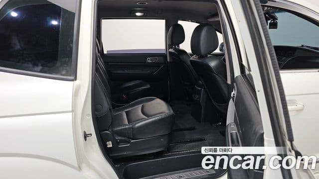 KG모빌리티(SsangYong) Korando 투리스모 4WD outdoor Edition 9인승, 2017 12