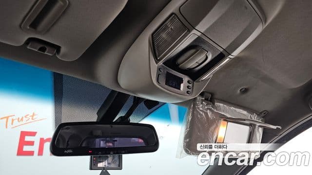 KG모빌리티(SsangYong) Korando 투리스모 4WD outdoor Edition 9인승, 2017 19