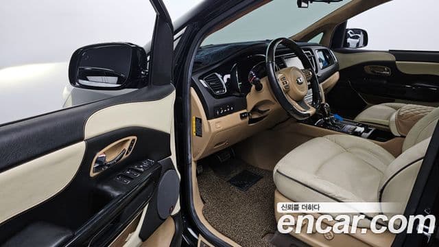 Kia All New Carnival Noblesse, 2016 11