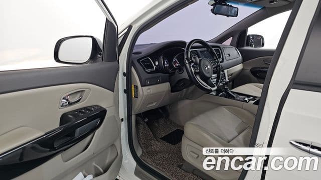 Kia All New Carnival Prestige, 2017 10