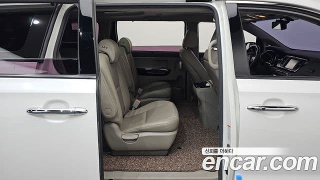 Kia All New Carnival Prestige, 2017 12