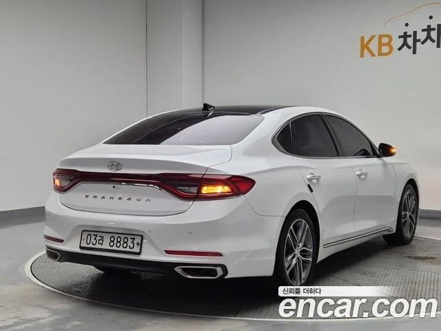 Hyundai Grandeur IG Modern, 2017 3