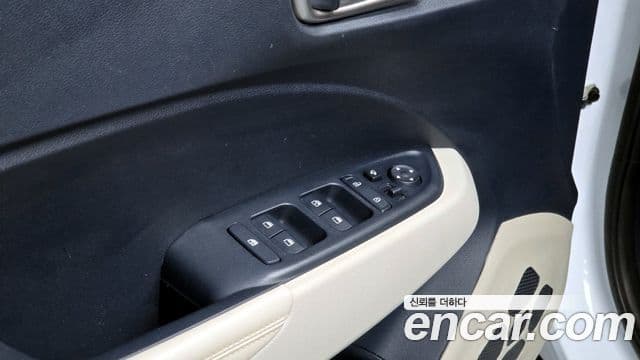 Hyundai Venue 1.6 Modern Plus, 2022 17