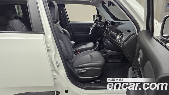 Jeep Renegade 1.3 Limited, 2023 11