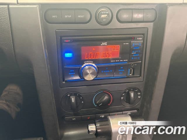 Ford Mustang кабриолет, 2007 12