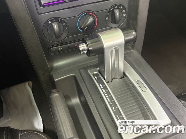 Ford Mustang кабриолет, 2007 13