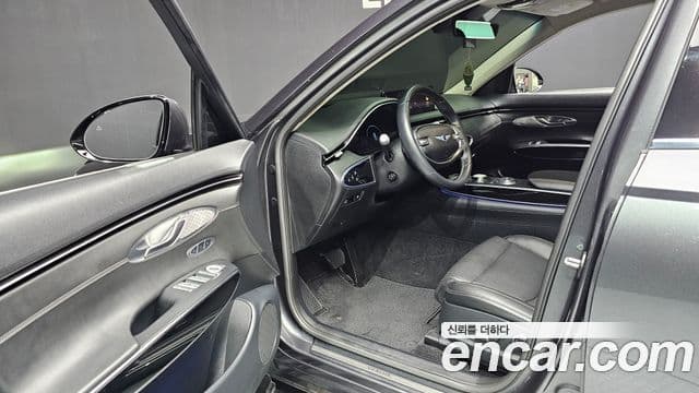 Genesis GV70, 2021 10