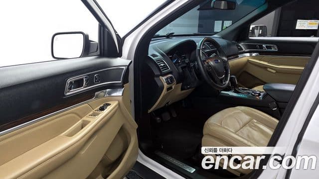 Ford Explorer 5세대, 2017 10