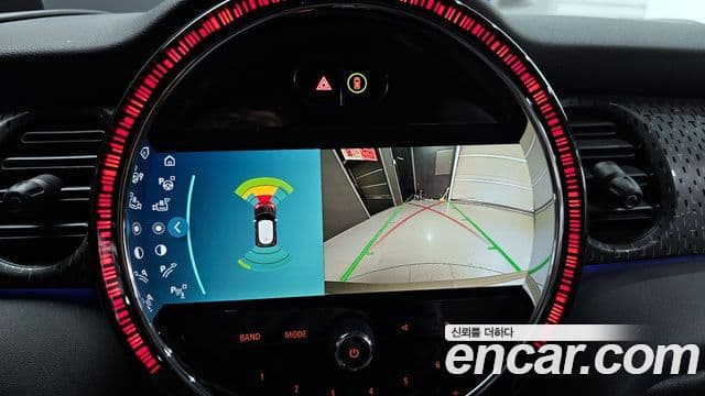 Mini Cooper Электрический (Electric) 3세대, 2024 15