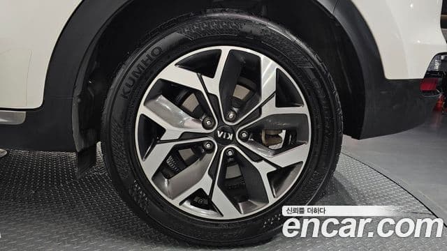 Kia Sportage The / новый Bold Signature, 2020 все фото