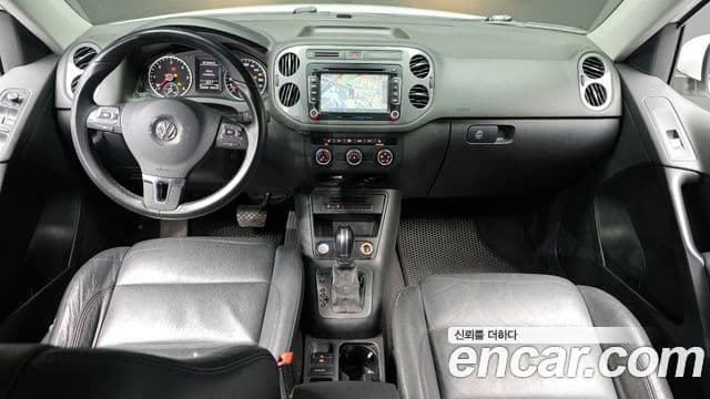 Volkswagen New Tiguan 5N, 2016 7