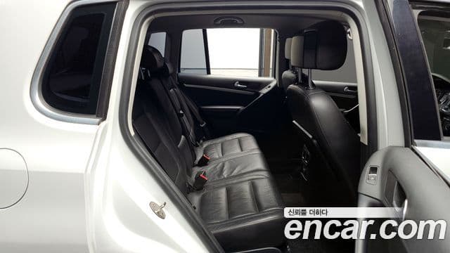 Volkswagen New Tiguan 5N, 2016 11