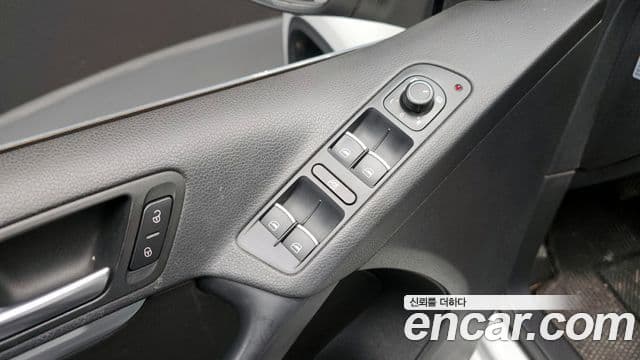 Volkswagen New Tiguan 5N, 2016 18