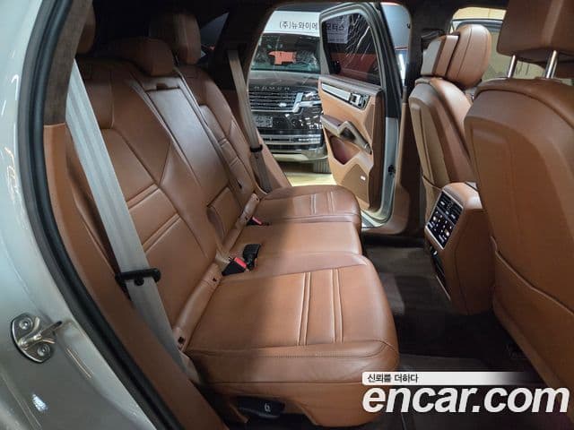 Porsche Cayenne (PO536) 3.0 Platinum Edition, 2023 14