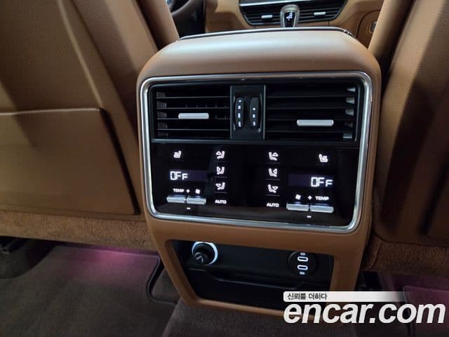 Porsche Cayenne (PO536) 3.0 Platinum Edition, 2023 15