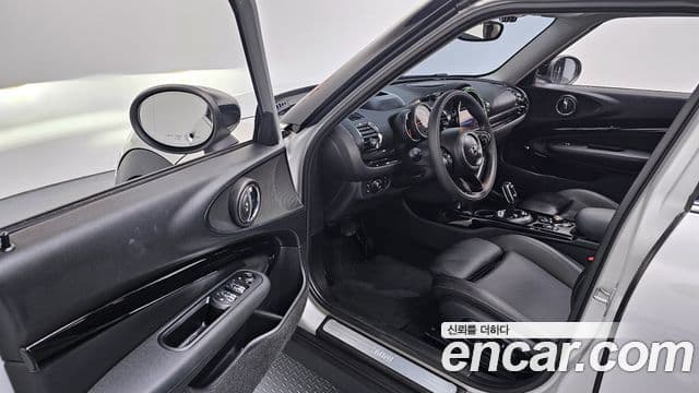 Mini Cooper 클럽맨 2세대, 2020 11