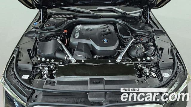 BMW 5시리즈 (G60) 520i M Sport, 2025 все фото