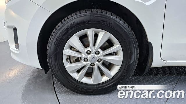 Kia All New Carnival Luxury, 2016 все фото