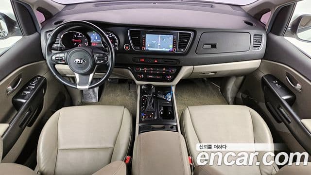 Kia All New Carnival Luxury, 2016 7
