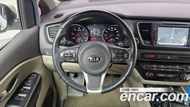 Kia All New Carnival Luxury, 2016 13
