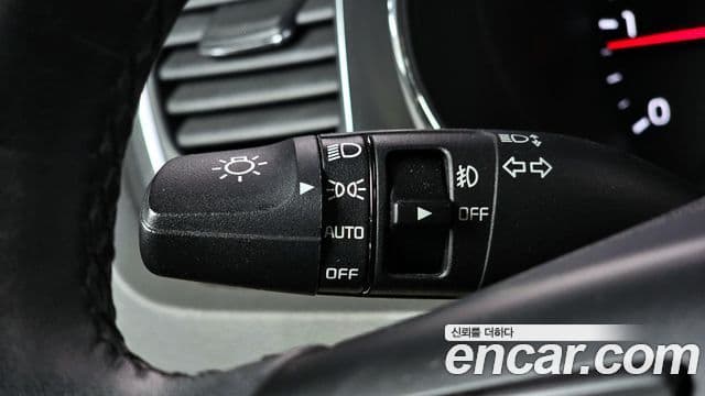 Kia All New Carnival Luxury, 2016 16