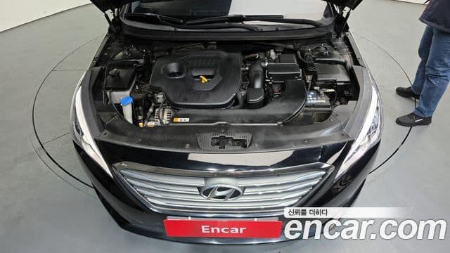 Hyundai LF Sonata Premium, 2015 6