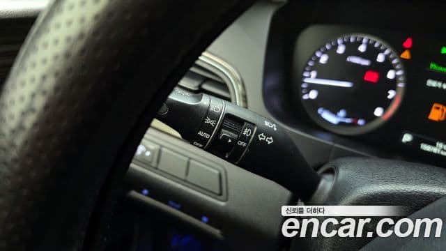 Hyundai LF Sonata Premium, 2015 16