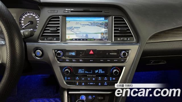 Hyundai LF Sonata Premium, 2015 19